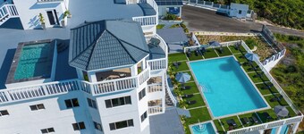 Majestic Heights Bed & Breakfast