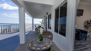 Cobertura superluxo, vista para o mar | Terraço/pátio
