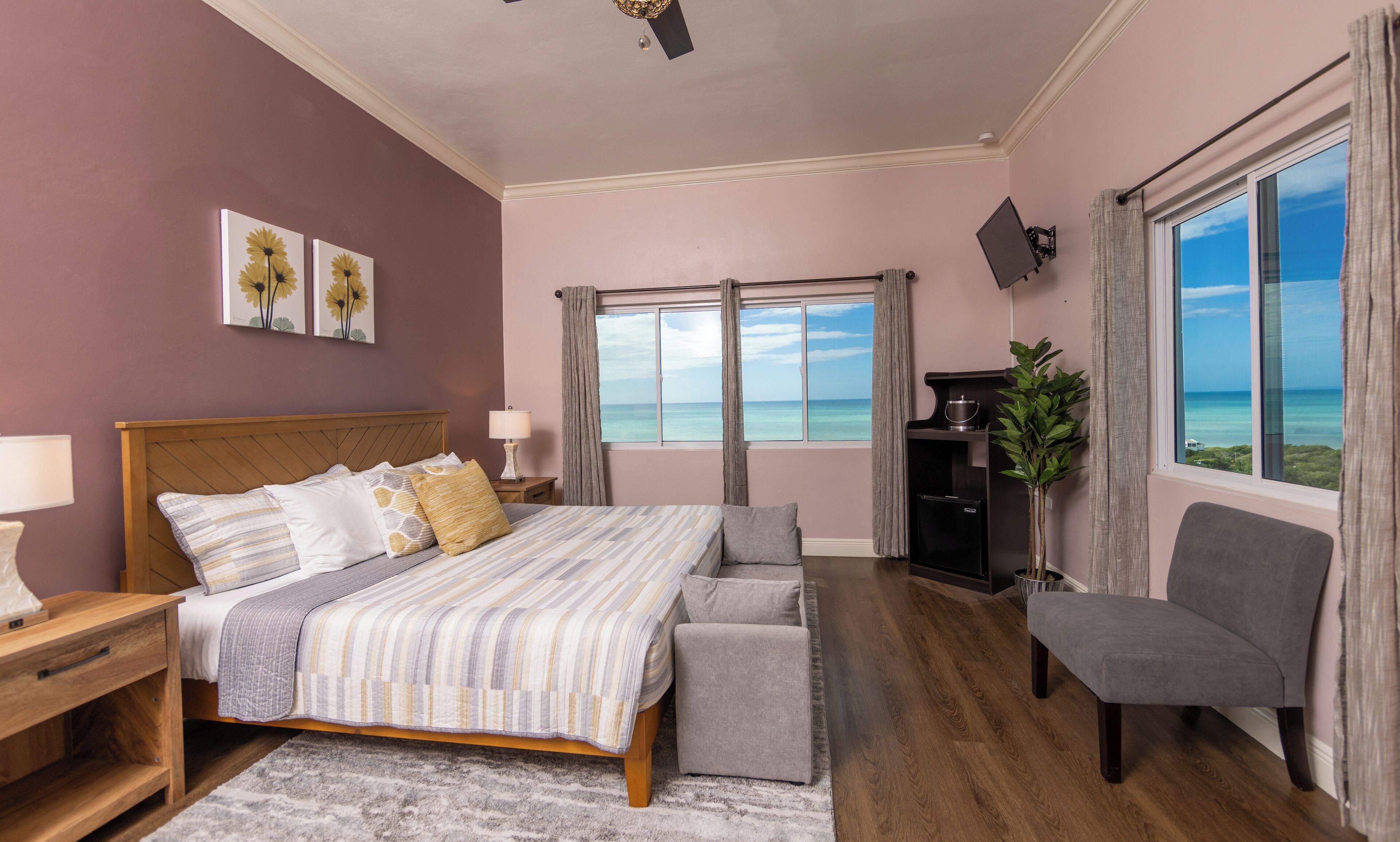 Deluxe Single Room, Partial Sea View | In-room safe, desk, iron/ironing board, free WiFi