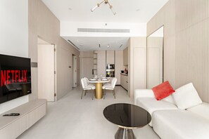 TV - Refined 1 BD Apartment in JVC (Dubai)