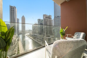Property grounds - Bright Studio Overlooking The Canal in Business Bay (Dubai)