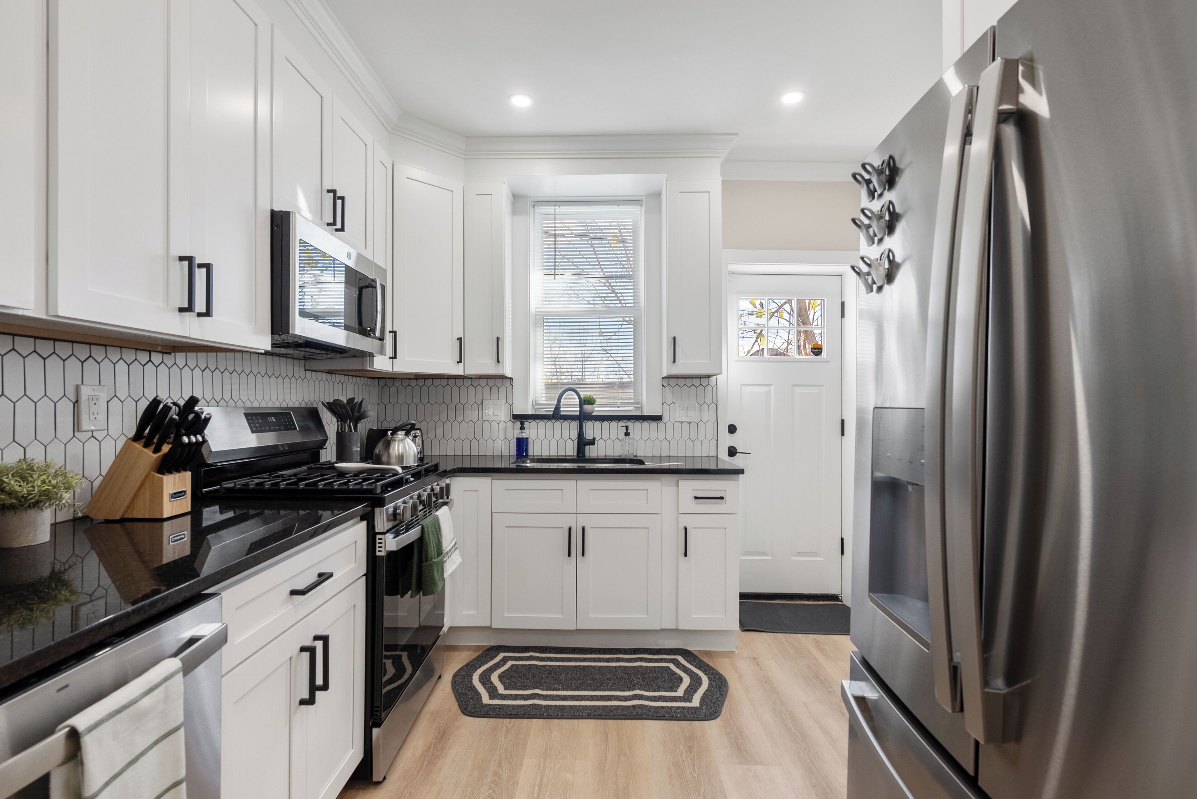 Microwave, oven, stovetop, dishwasher