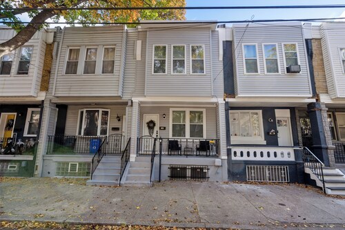 BRAND NEW Modern 3BR Home - Near CHOP, UPenn & Sports Complex - Prime Location