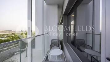 Basic Apartment | Terrace/patio