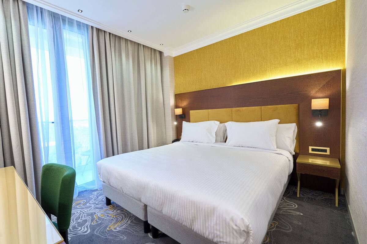 Coffres-forts dans les chambres, bureau