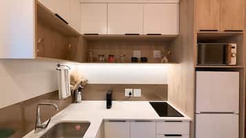 Doppia Superior, balcone | Cucina privata | Macchina per caffè espresso, macchina per tè/caffè, bollitore elettrico