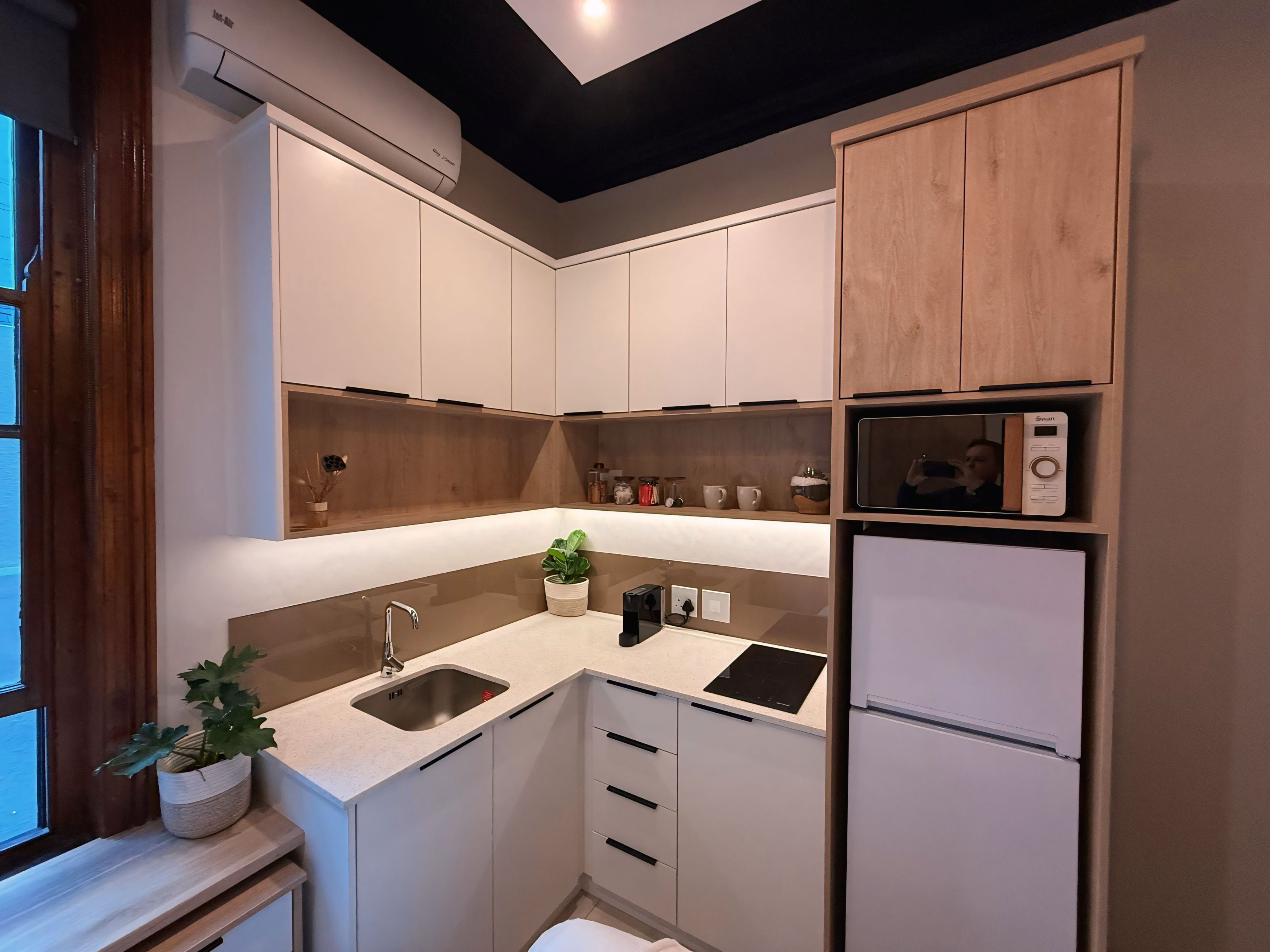 Single Room, Non Smoking, Ground Floor | Dapur peribadi | Pembancuh kopi espreso, pembancuh kopi/teh, cerek elektrik 