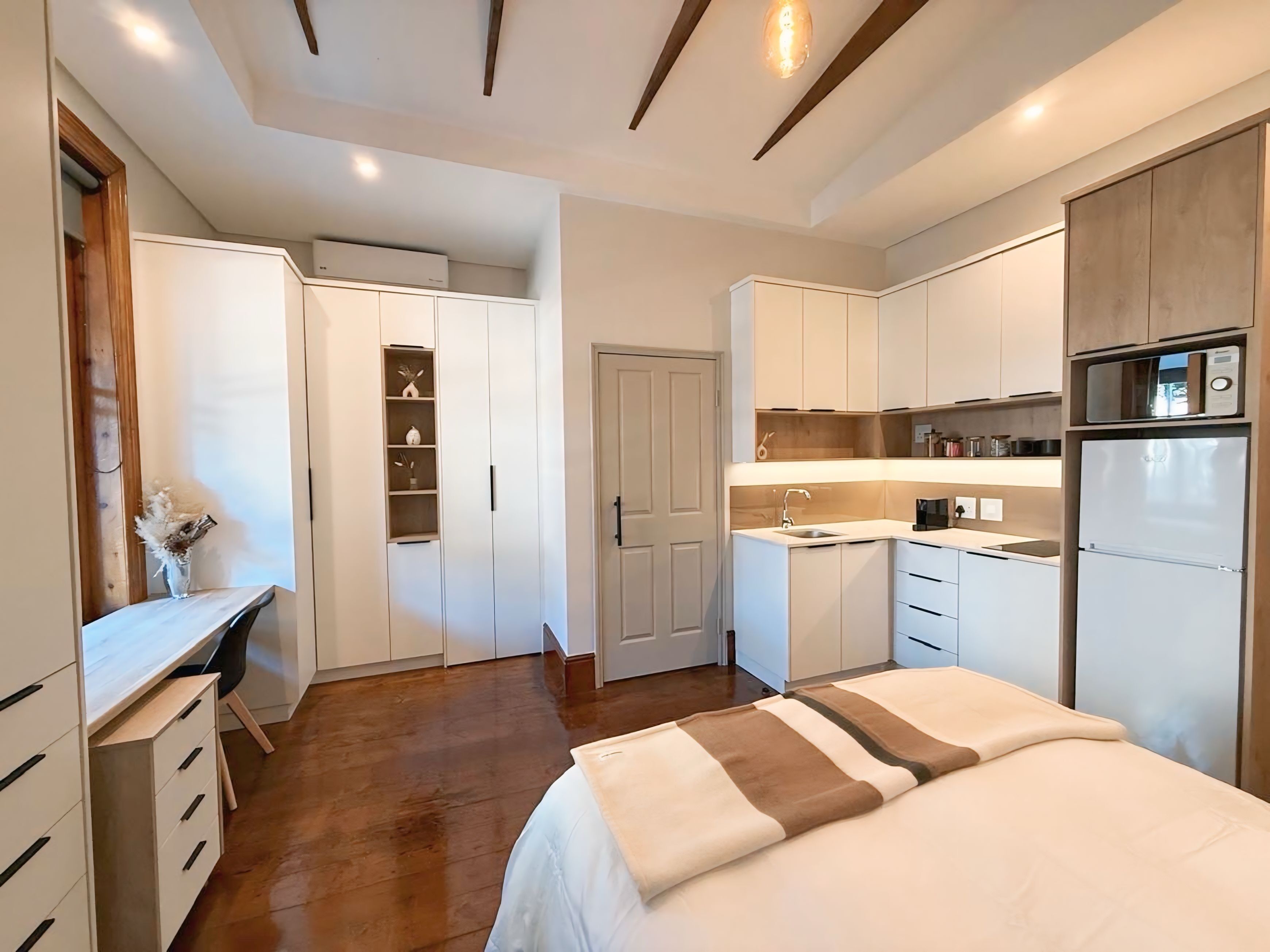 Tabla de planchar con plancha y wifi gratis 