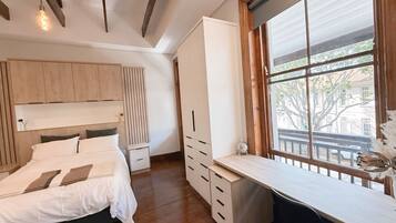 Superior Double Room, 1 King Bed, Balcony | Iron/ironing board, free WiFi