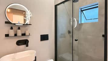 Single Room, Non Smoking, Ground Floor | Bathroom