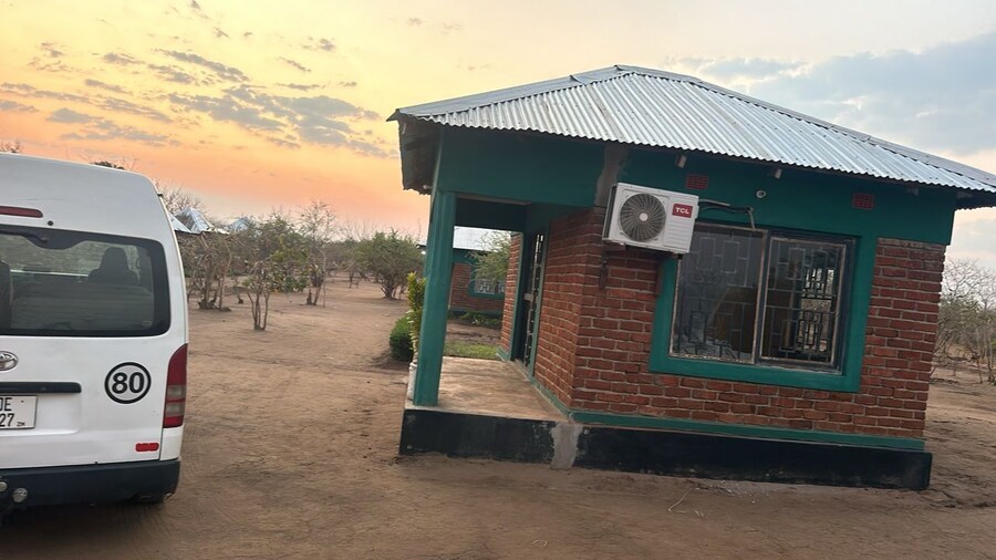 Dewclaw Baobob Safari Lodge