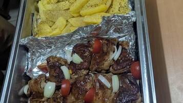 Tägliches inbegriffenes kontinentales Frühstück