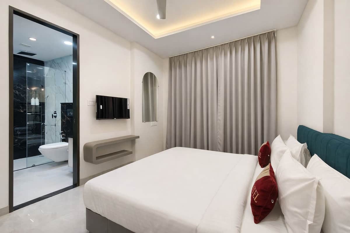 Superior-rum | Skrivbord, arbetsyta för laptop, strykjärn/strykbräda och gratis wi-fi