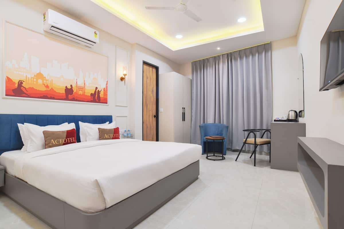 ห้องพรีเมียม | โต๊ะทำงาน, พื้นที่ทำงานแบบใช้แล็ปท็อป, เตารีด/โต๊ะรีดผ้า, Wi-Fi ฟรี