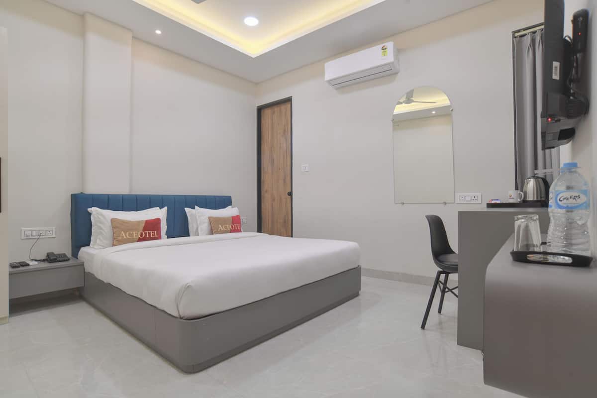 ห้องดีลักซ์ | โต๊ะทำงาน, พื้นที่ทำงานแบบใช้แล็ปท็อป, เตารีด/โต๊ะรีดผ้า, Wi-Fi ฟรี