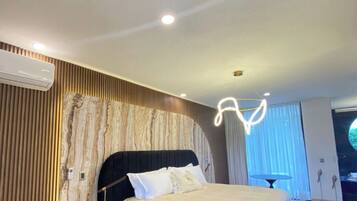 Suite, Balkon, Poolblick