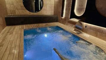 Tina de hidromasaje interior