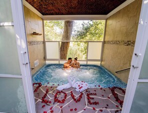 Indoor spa tub - Yolihuani Relax Resort (La Labor)