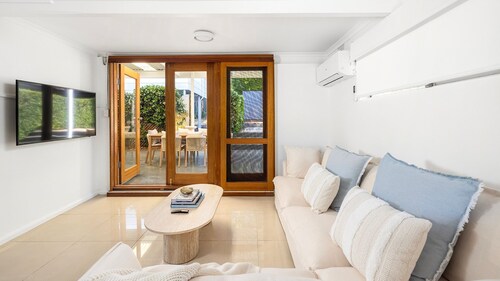 La Luce - Coastal Retreat in Port Stephens