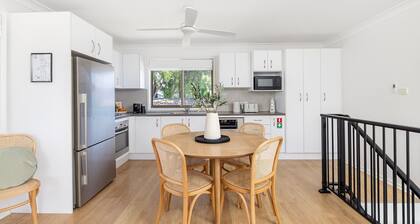 Il Faro, An Italian Inspired Villa in Port Stephens