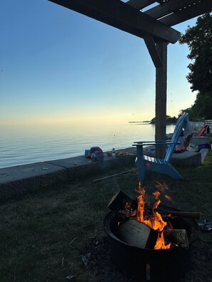 Property grounds - Lakeshore Villa (Dunnville)