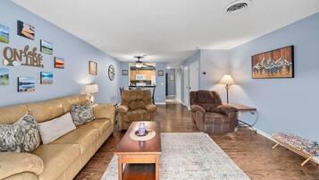 Smart TV, DVD player