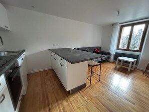 Private kitchen - Apartment in the center of Villars Colmars (Villars-Colmars)