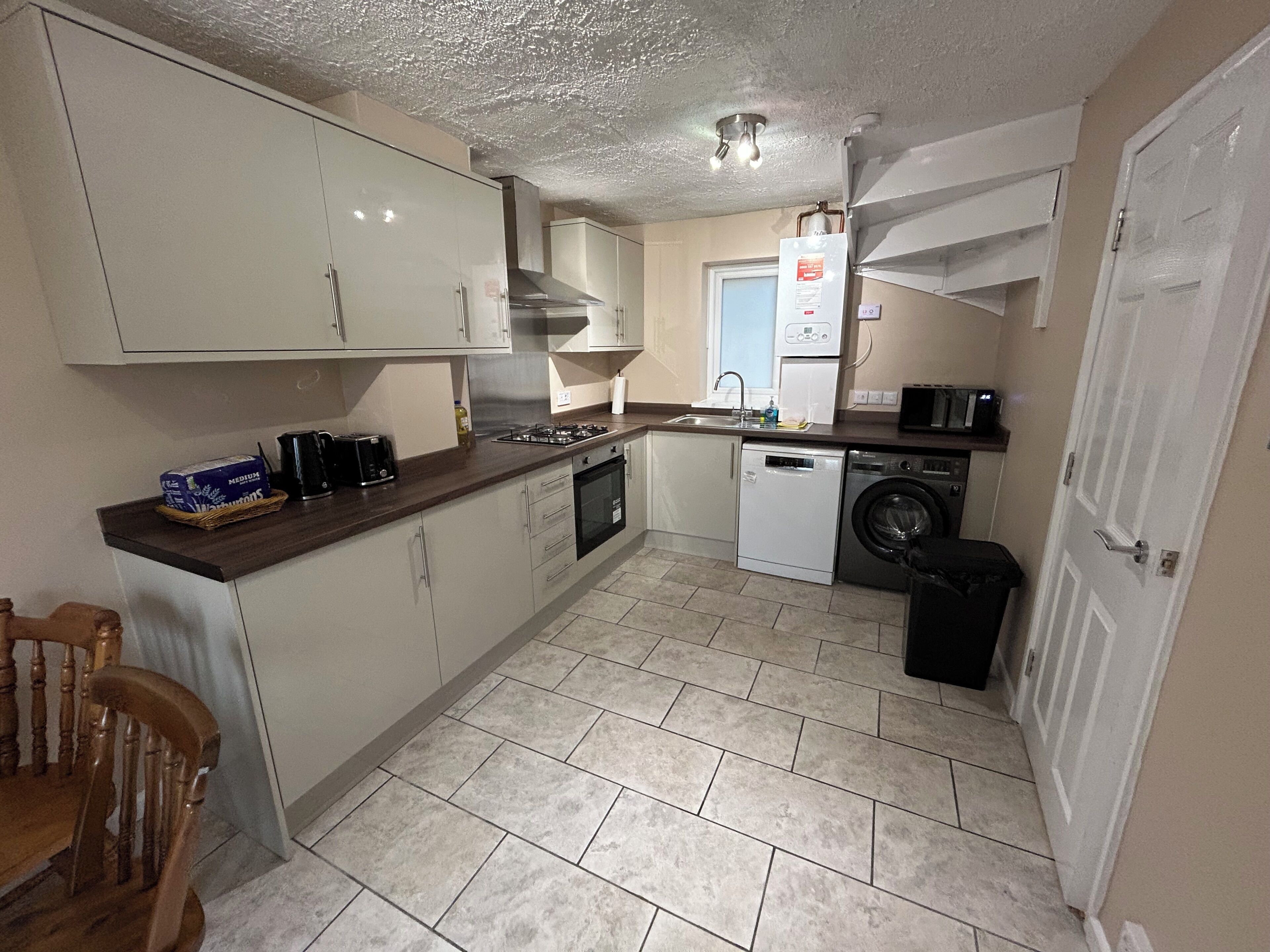 Microwave, oven, stovetop, dishwasher