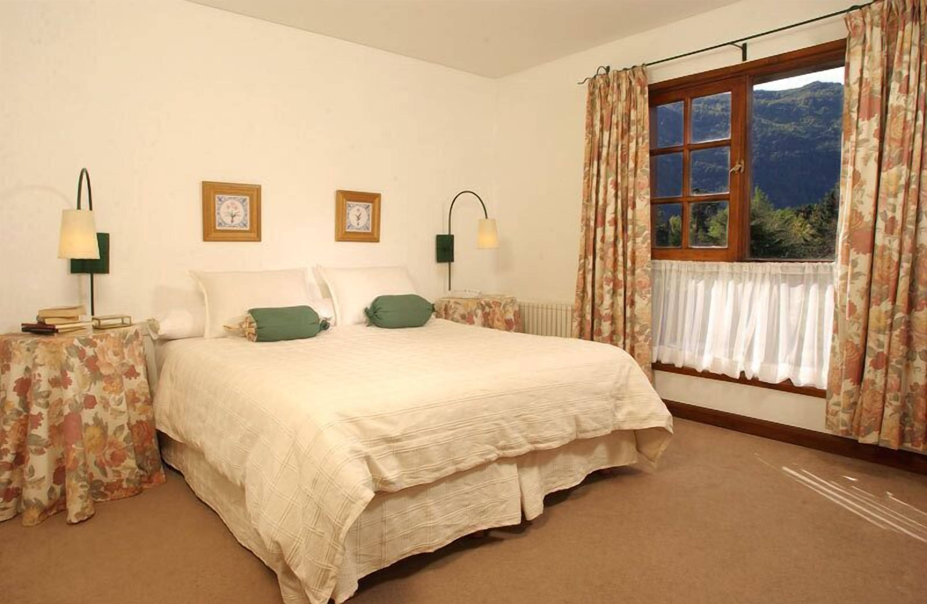 Double or Twin Room | In-room safe, free WiFi