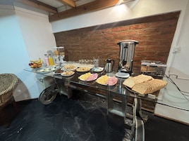 Desayuno buffet incluido todos los días 