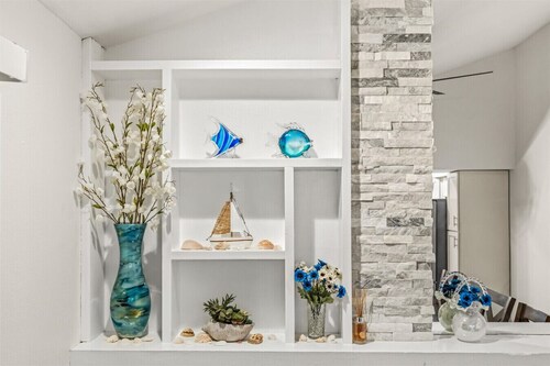 Family-Friendly 4BR Getaway Saltwater pool