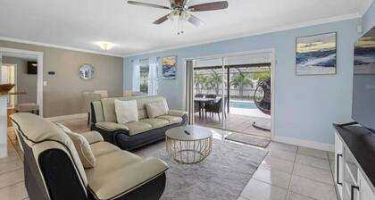 Villa W pool in Clearwater | Sleeps 7, Great Location