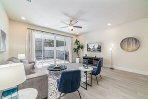 Interior - 3BR Villa | Heated Pool • Fireplace | ⭐10/10 | 20 Min Disney, Sleeps 6 (Clermont)