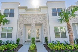 Exterior - 3BR Villa | Heated Pool • Fireplace | ⭐10/10 | 20 Min Disney, Sleeps 6 (Clermont)