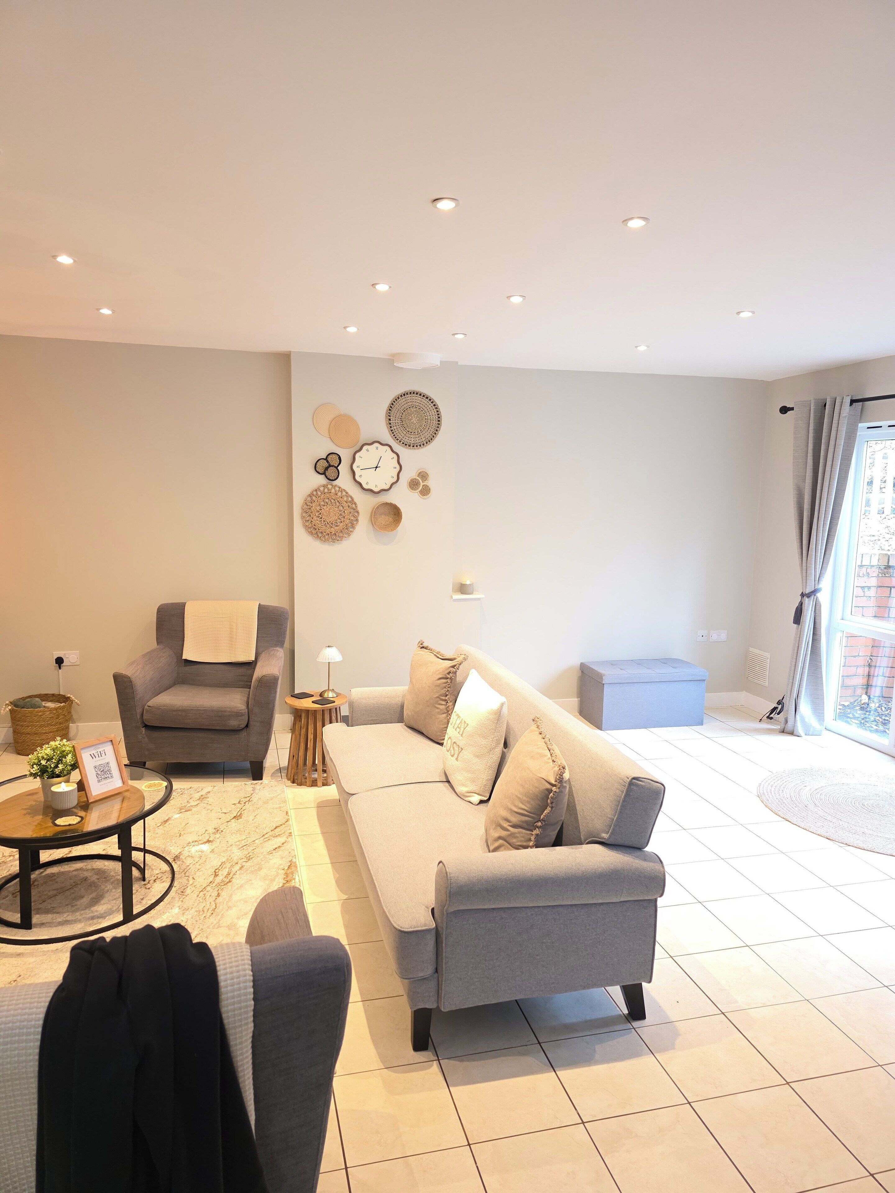 House, 3 Bedrooms, Kitchen, Garden View | Living area