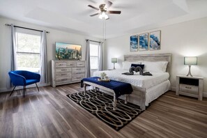 4 bedrooms, iron/ironing board, WiFi, bed sheets - 4BR Villa|Pool•Resort•Welcome Gift|Disney (Clermont)