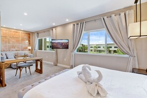 4 bedrooms, iron/ironing board, travel cot, WiFi - 4BR Villa|4 En-Suite BA•Wyndham|1mi Disney (Kissimmee)