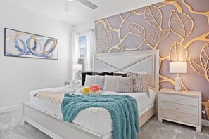 5 bedrooms, iron/ironing board, travel cot, WiFi - 5BR | Pool + Hot Tub + Firepit | Game Room | 26 Min Disney | Sleeps 12 (Kissimmee)