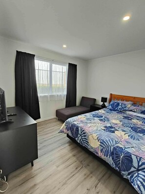 3 عدّة غرف نوم وواي فاي مجانًا وملاءات أسرّة