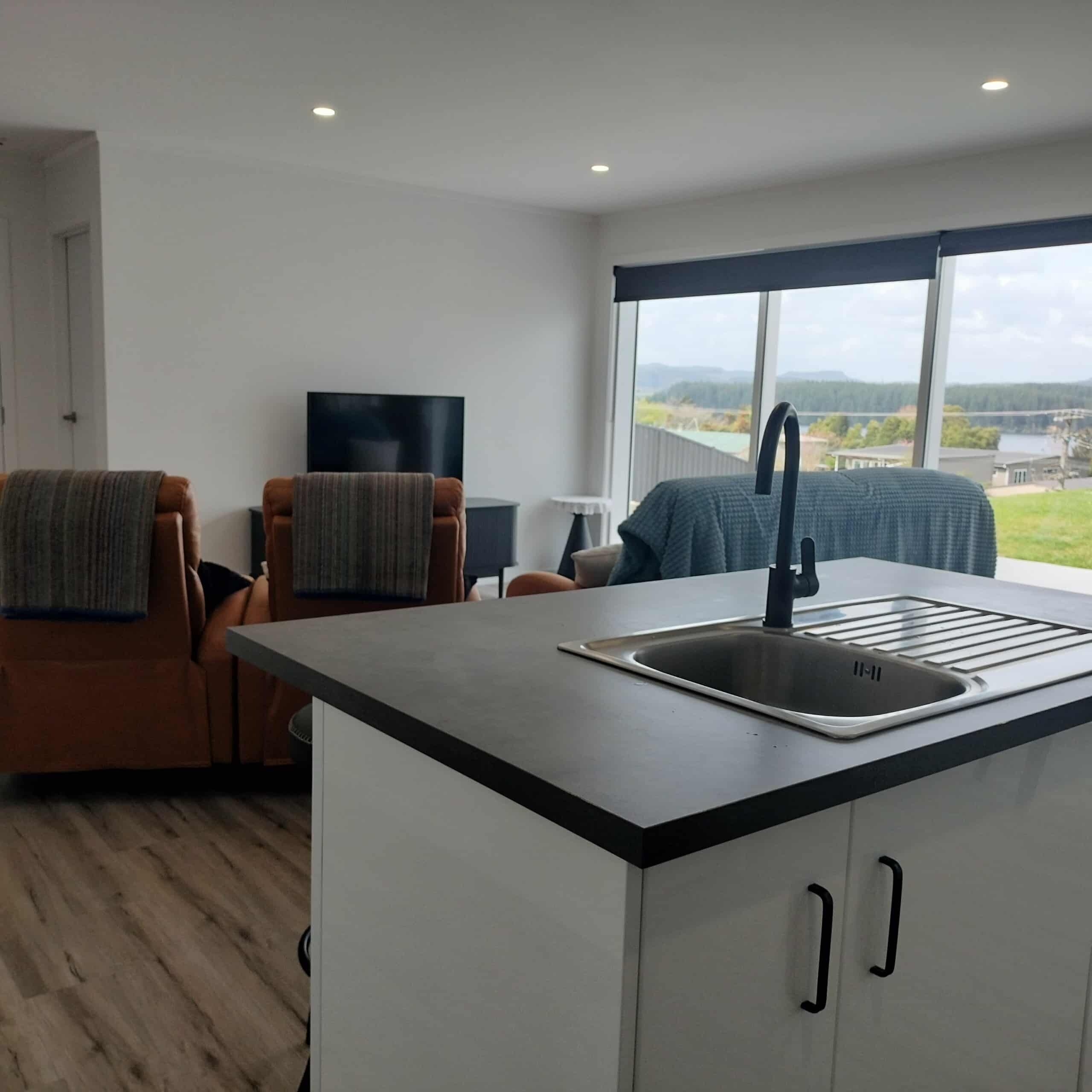 المنشأة من الداخل