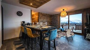 Unclassified image, 3 of 3, button - Apartment on Marmotte Slope With Views (Fontcouverte-la-Toussuire)