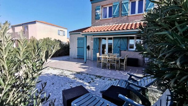 Unclassified image, 1 of 3, button - Villa Near Marine Lake With Pool (Le Barcares)