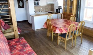 Dining - Alpe D'huez Apartment Resort Center (Huez)