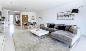 Living area - Apartment in Lagos Near Porto de Mos Beach (Lagos)