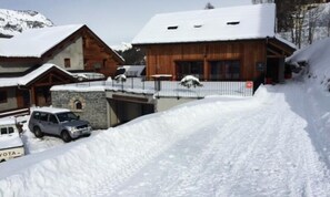 Exterior - 4-room Duplex Apartment for 8 People, 4-star Rating, West-facing (Valloire)