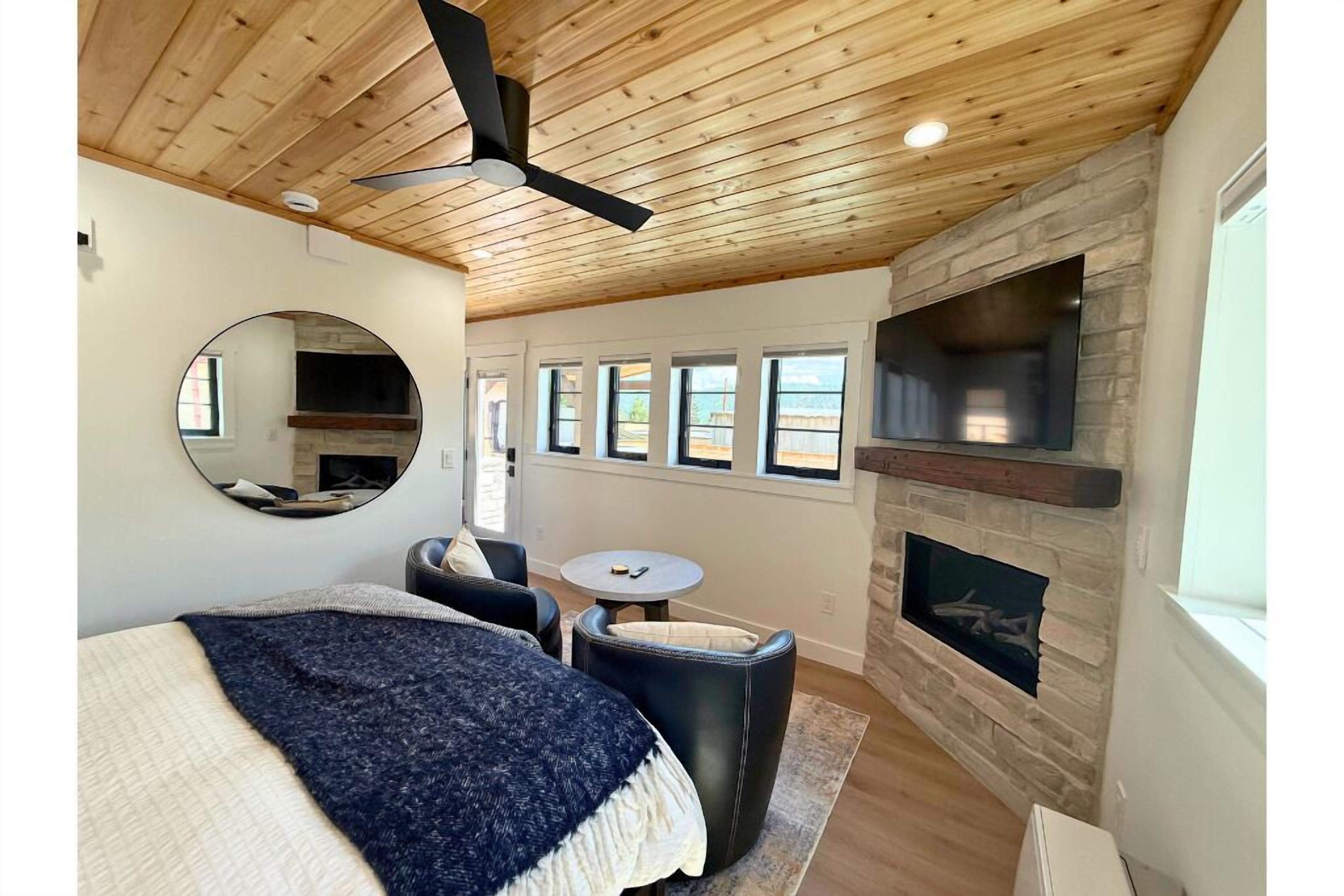 3 chambres, fer et planche à repasser, Wi-Fi gratuit, draps fournis