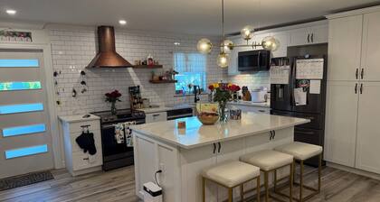 House on the River with pool and hot tube beautiful Bonita Springs