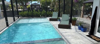 House on the River with pool and hot tube beautiful Bonita Springs