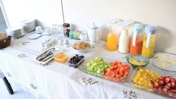 Dagelijks continentaal ontbijt inbegrepen