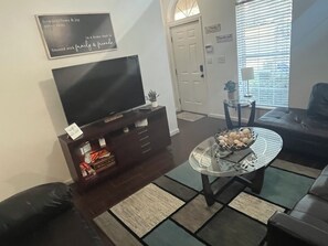 Interior - 3 Bedroom 3 Bath Townhome Cul-de-Sac (Tallahassee)